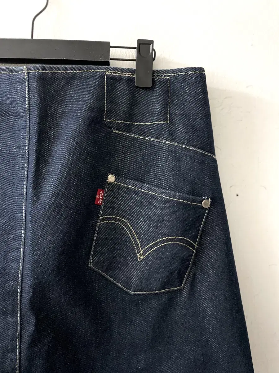 Levis 리바이스 엔지니어드진 랩 데님스커트 청치마